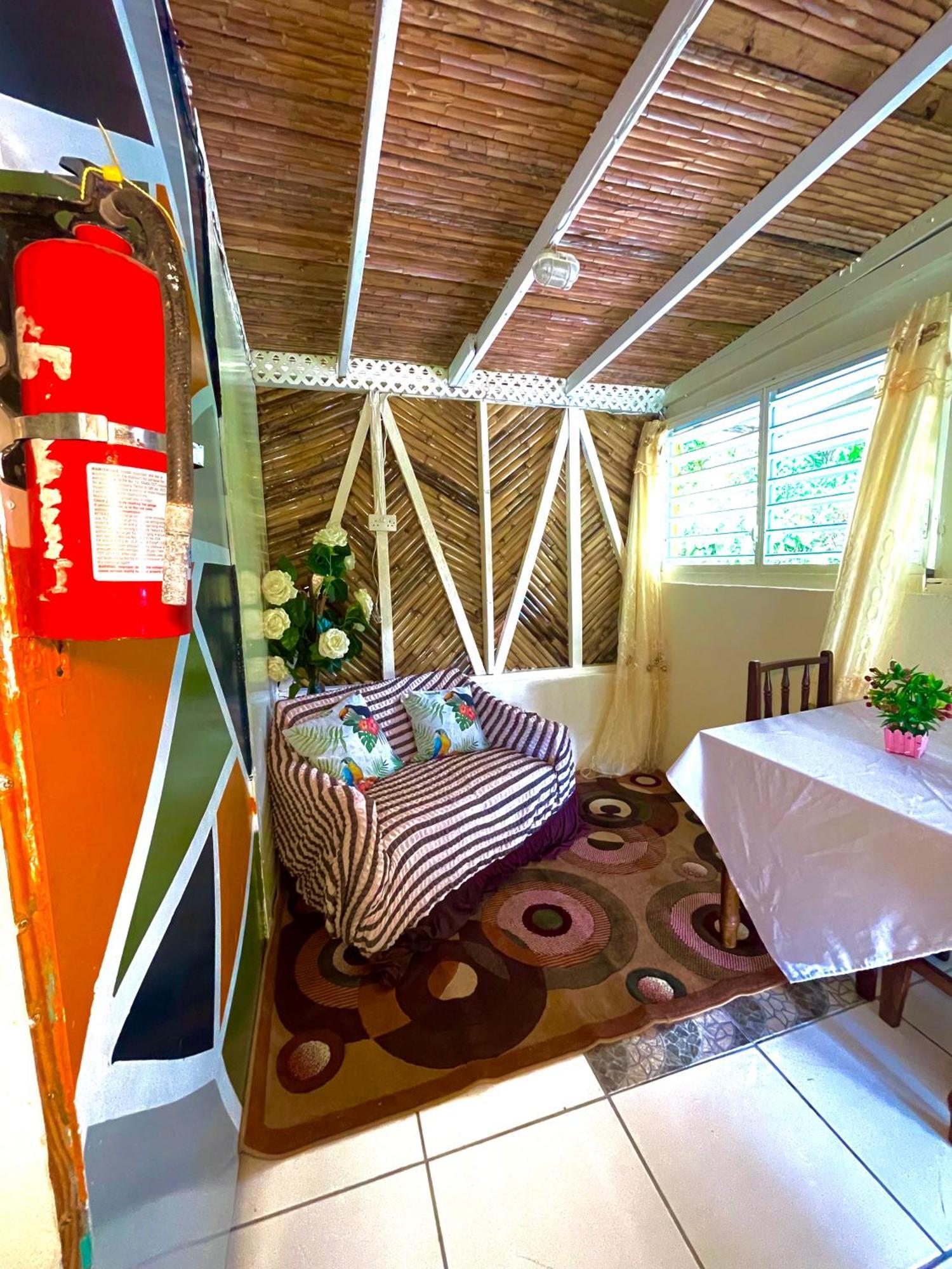 Le Petit Paradis Roseau Kültér fotó